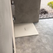 Receveur Kinemoon Style texture pierre lunaire blanc 100x100 bonde centrale - KINEDO RD758 