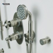 Ensemble sortie murale avec support orientable, flexible 150, douchette Liberty-Gom Chromé - Bossini C17001C030