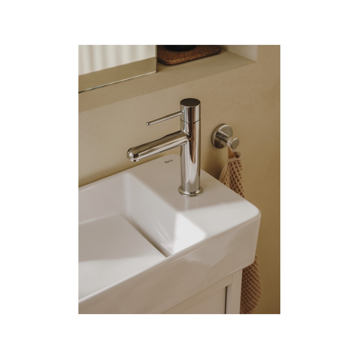 Tura unik compact 1p 2 niches latérales 550 mm blc cassé mat - ROCA A852022558 