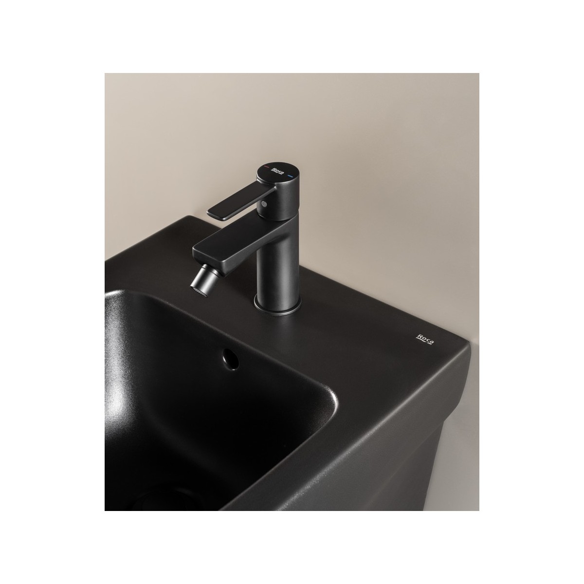 Targa mitigeur pour bidet corps lisse sans vidage noir mat - ROCA A5A625FNB0 