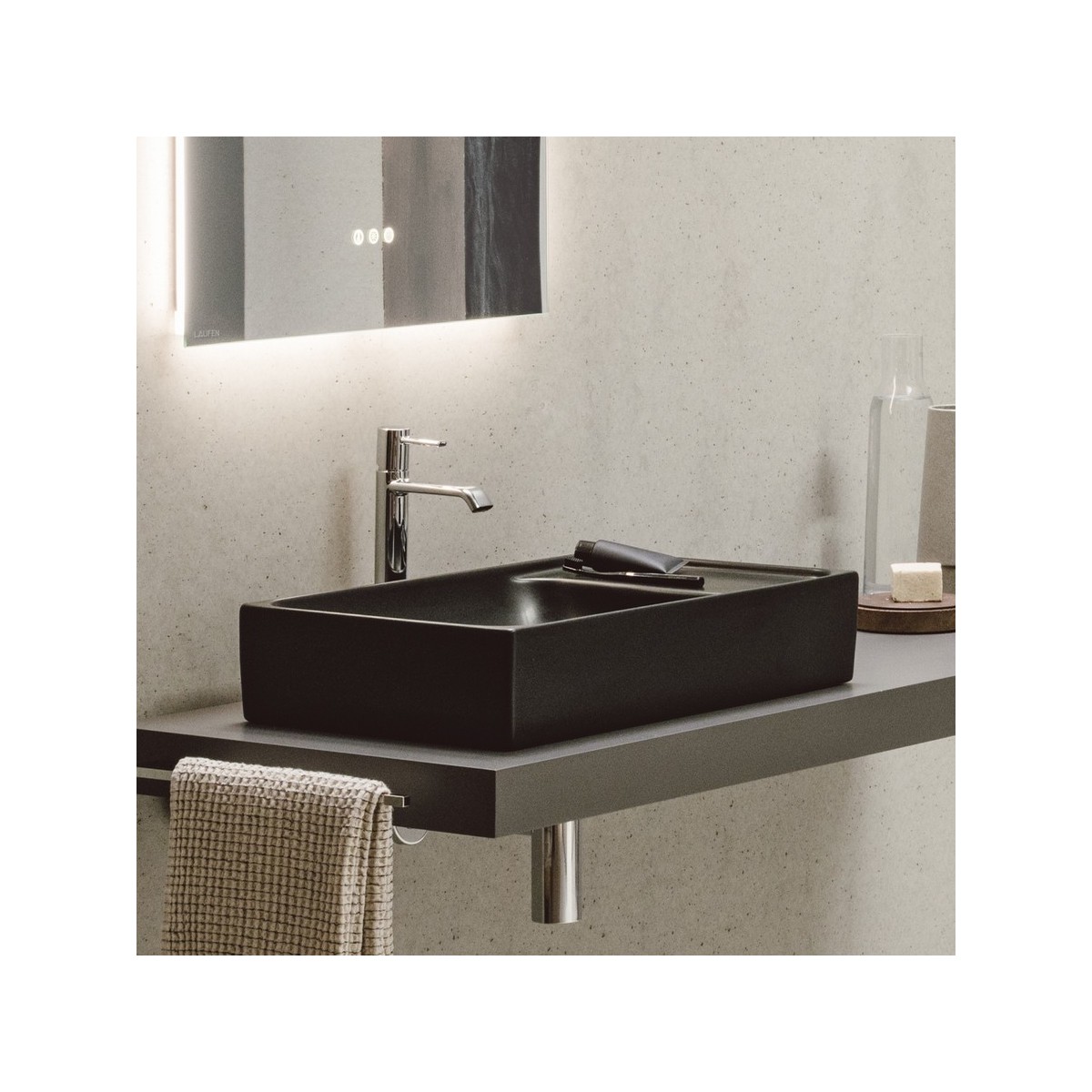 Meda vasque à poser avec plage de robinetterie à gauche noir mat 600x350x120 mm - LAUFEN H8121137161121 