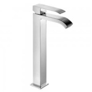 Mitigeur lavabo avec bec cascade - TRES 00681001