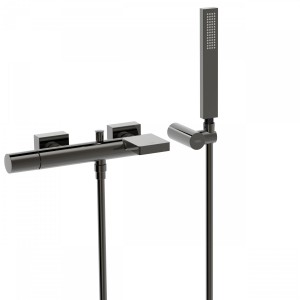 Mitigeur bain
avec cascade. Douchette à main anticalcaire avec support orientabl  - TRES 21117001KM Mitigeur bain
avec cascade. 